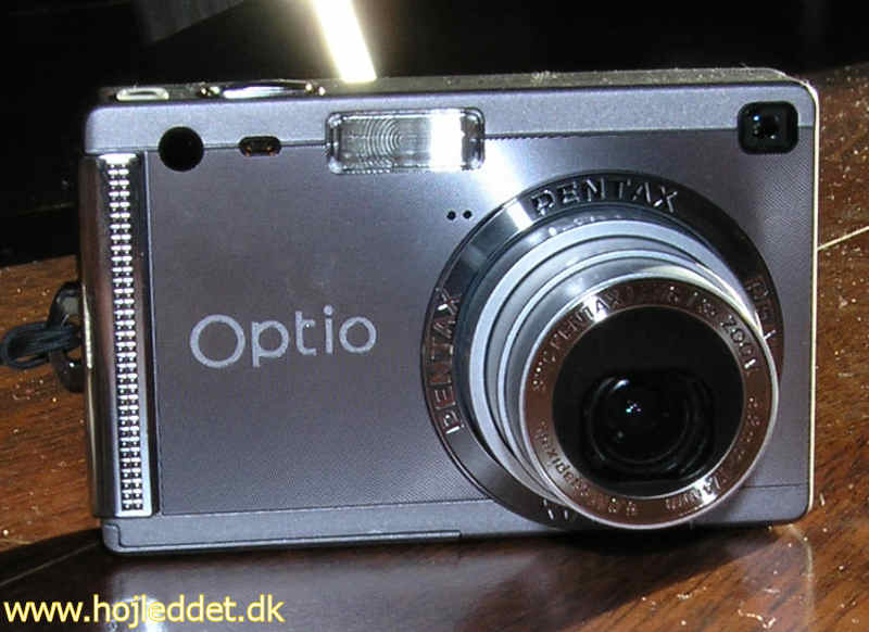 Pentax Optio S5i (taget med mit Olympus C5060).

