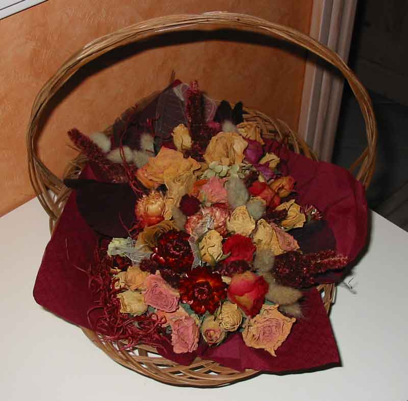 Der blev også tid til en blomsterkurv, da årets første juledekoration blev lavet.
